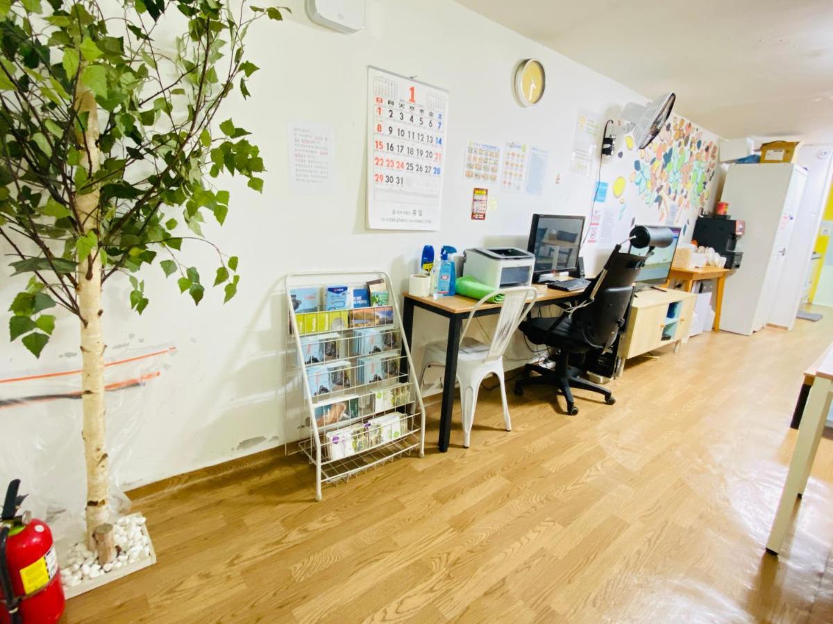 Aroha Guesthouse Seoul Station * Seoul