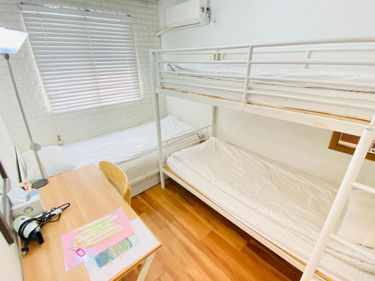 Aroha Guesthouse Seoul Station * Seoul
