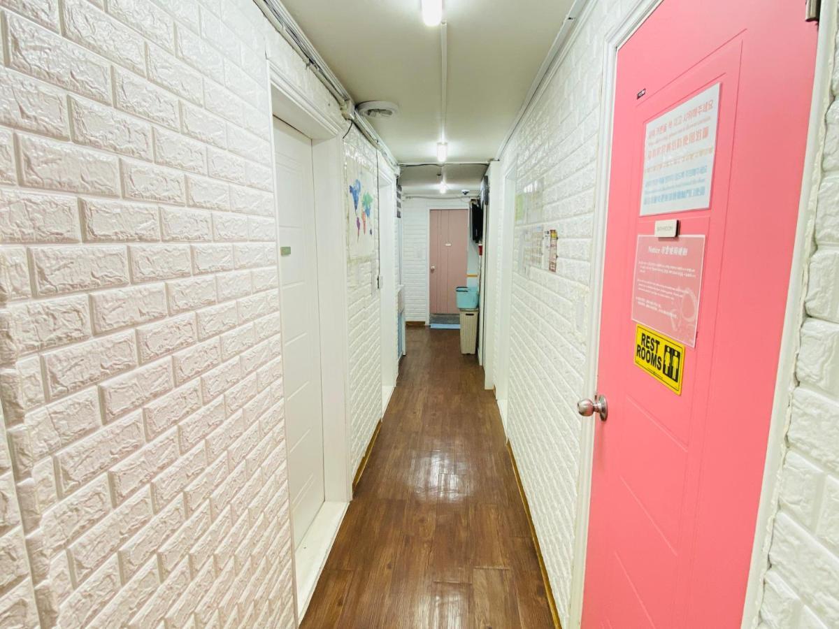 Hostel Aroha Guesthouse Seoul Station