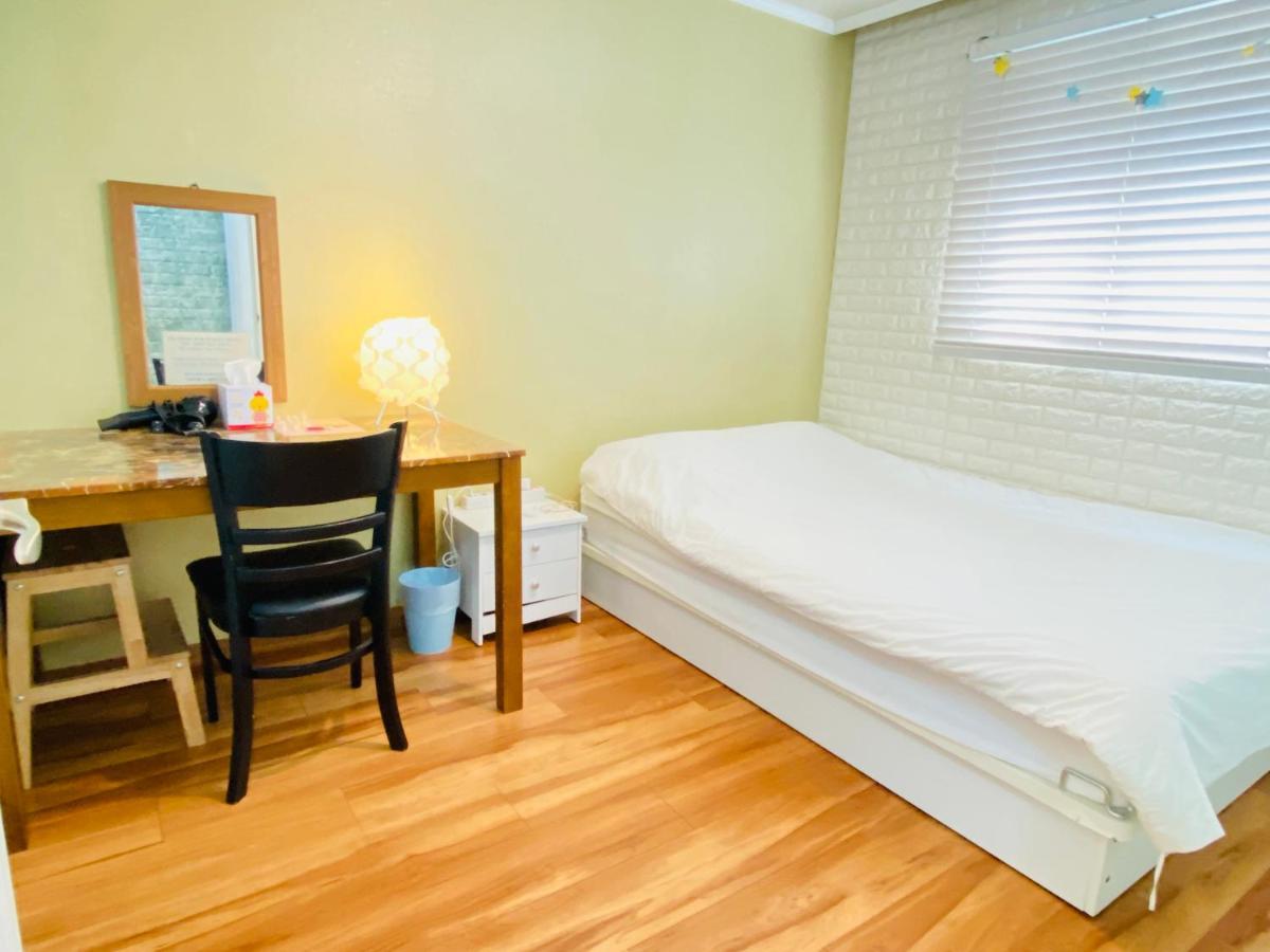 Hostel Aroha Guesthouse Seoul Station *