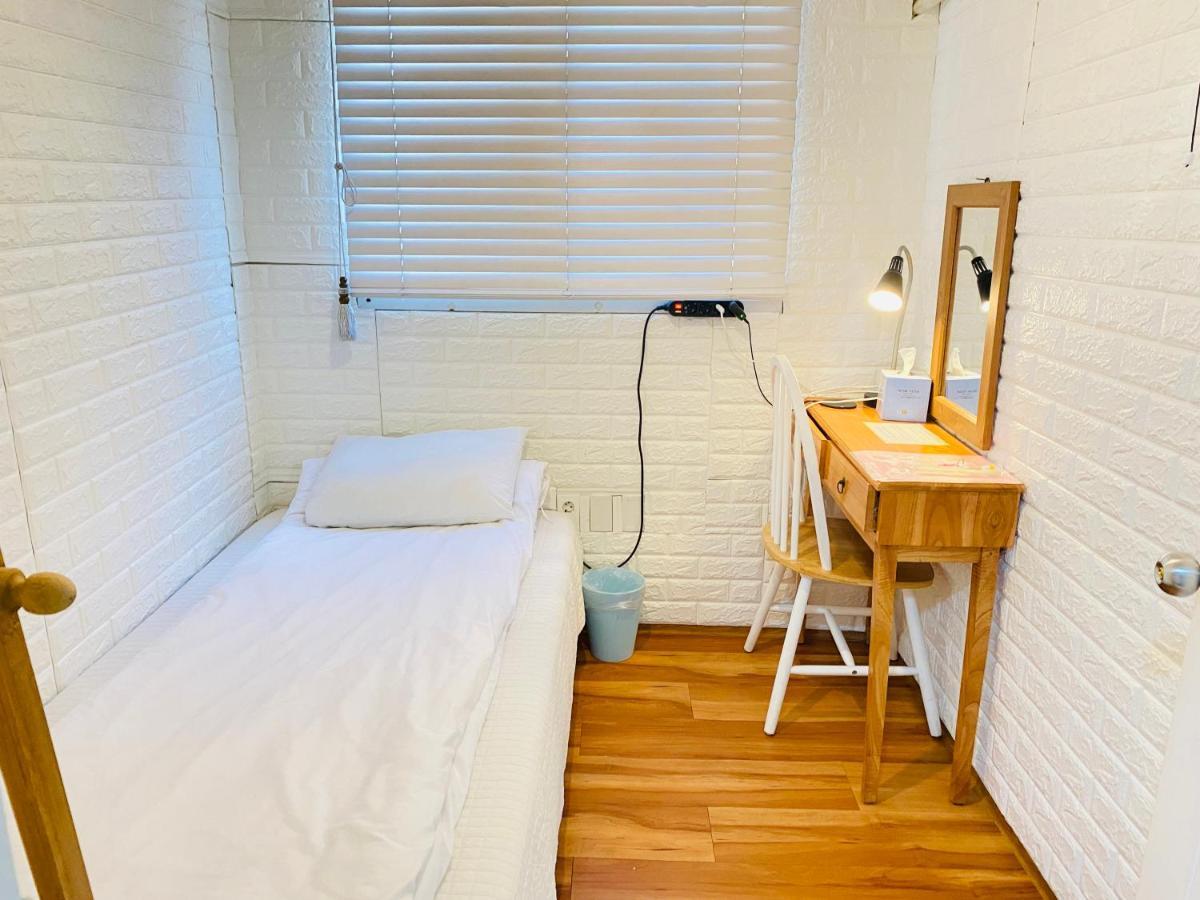 Hostel Aroha Guesthouse Seoul Station *