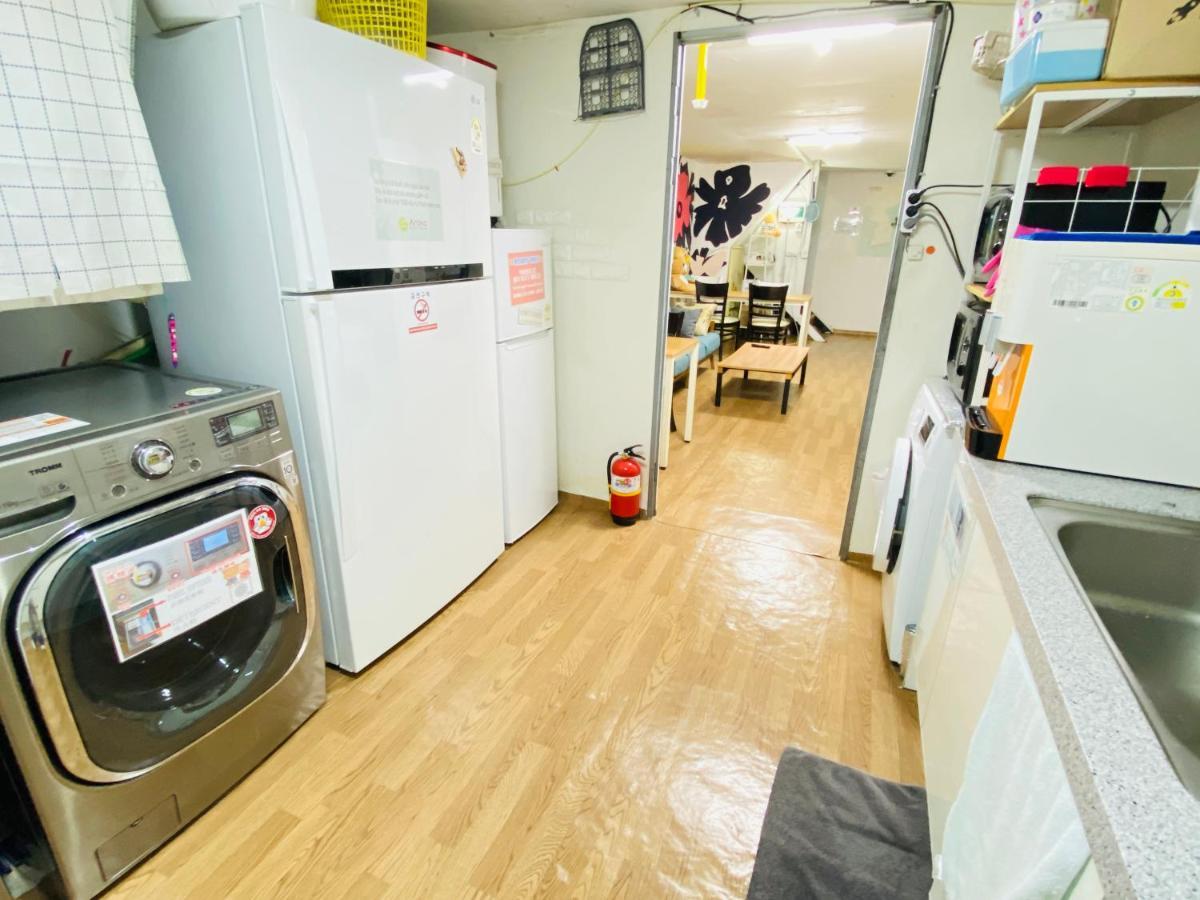 Hostel Aroha Guesthouse Seoul Station *